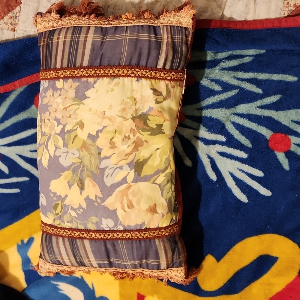 Raymond Waites Floral and Plaid Tasseled Decorative Throw Pillow